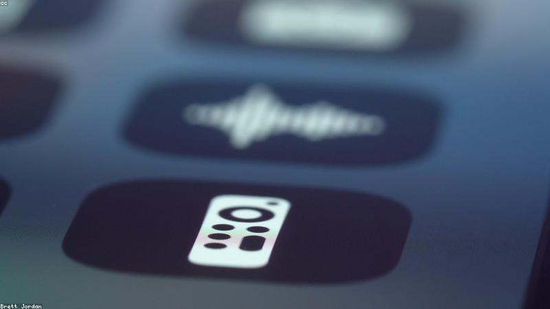 Teléfono con aplicaciones de redes sociales